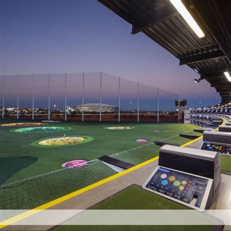 Top golf cranston. We call our servers Bay Hosts because they host our Guests in the hitting bays. Have knowledge of the menu and the ability to serve with outstanding attention to detail. 1+ years of serving experience strongly preferred, not required. Key Qualifications. Must be 18 years or older (Server) - 21 years or older (Bartender) 