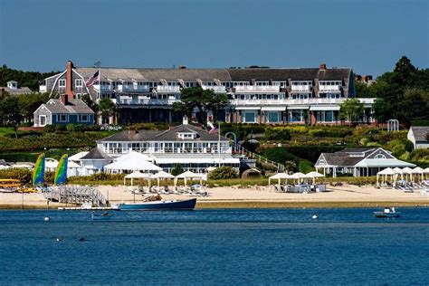 Top hotels in cape cod. Chatham Bars Inn . Address: 297 Shore Rd., Chatham, MA 02633 Phone: (508) 945-0096 . Book Now. Behold the first-ever luxury hotel on Cape Cod. Built in 1914 as a hunting lodge for well-heeled ... 