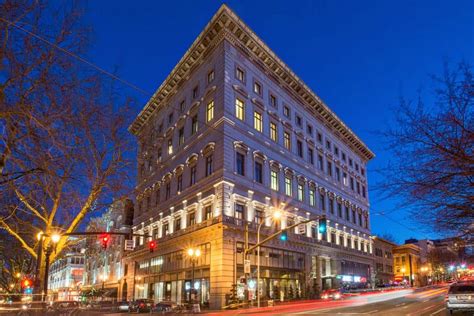 Top hotels in portland. The largest city in Maine, pretty Portland is a vibrant seaside community with beautiful views over Casco Bay and a busy working port surrounded by redbrick warehouses and Victorian shipbuilders' mansions.A lively hub of great galleries, museums and top-notch restaurants, the city boasts a wide range of accommodation options — including … 