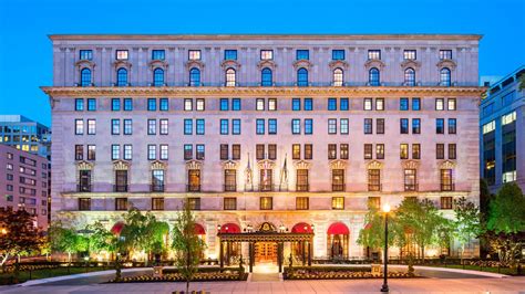 Top hotels in washington dc. Southwest, Washington DC, District of Columbia, United States. Opened in 2004, the 400-room Mandarin Oriental has the best spa, pool, and fitness center in the city. The guest rooms are large, but the hotel's beautiful location on D.C.'s remote waterfront has its trade-offs -- nothing to do or eat nearby; noise from the Amtrak trains, day and ... 