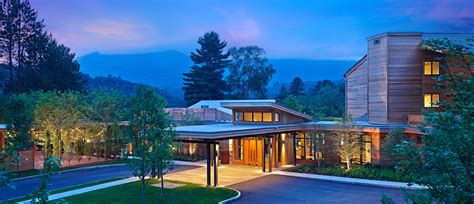 Top notch vermont. Tailored for Your Vermont Adventure. Starting with the idea that your Stowe, Vermont adventure should be designed around you, Topnotch Resort has paired exclusive rates … 