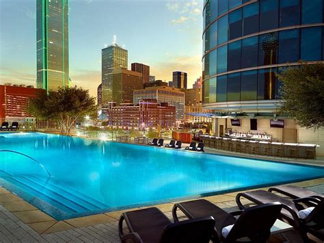 Top rated hotels in dallas. Explore the campus of Southern Methodist University, during your trip to Dallas. Experience the acclaimed art scene and great live music in this vibrant area. Flexible booking options on most hotels. Compare 91 Luxury Hotels in Dallas using 24,947 real guest reviews. Get our Price Guarantee & make booking easier with Hotels.com! 