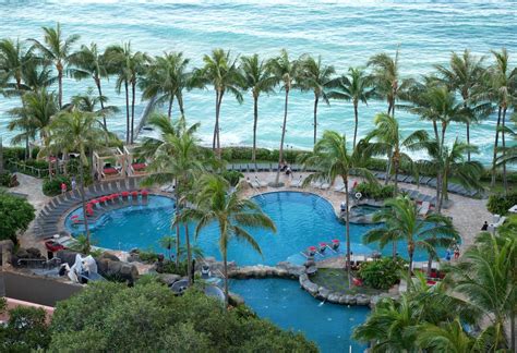Top rated hotels in oahu. Outdoor pool and fitness center. Beachfront spa with Hawaiian healing traditions. 2365 Kalākaua Ave, Honolulu, HI 96815, USA— +1 808-922-3111. Credit: Pools at Waikoloa Beach Marriott Resort & … 