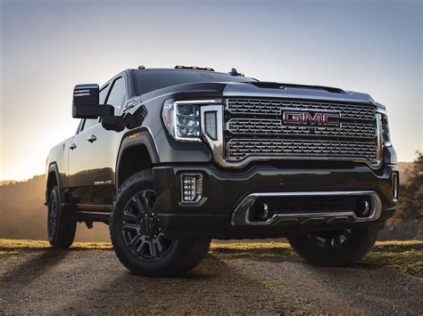 Top rated trucks. Dec 8, 2021 · The full-size half-ton pickup is at the heart of the truck segment—with the top dogs such as sFord F-150, the Chevy Silverado, GMC Sierra, and Ram 1500 powering millions of sales. But the ... 
