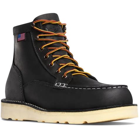Top rated work boots. A high-quality boot from Carharrt which will last you for a very long time. 2. WOLVERINE Overpass 6″ Composite Toe Waterproof Insulated Work Boot. For a combination of rugged design with everyday practicality, these work boots from Wolverine are the perfect choice. 