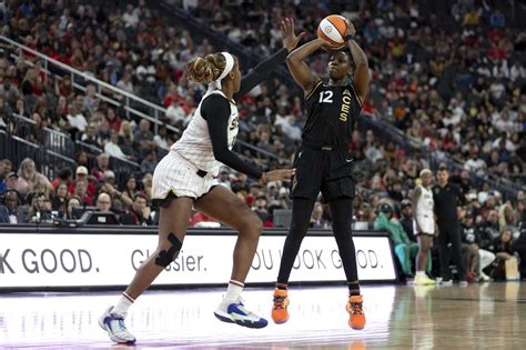 Top-seeded Aces cruise past the Sky 87-59 to begin their WNBA playoff series