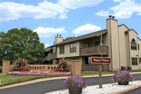 Topeka apartments. 129 Three-Bedroom Rentals. Emory Lakes Luxury Apartments. 4800 NW Fielding Pl, Topeka, KS 66618. Virtual Tour. Call for Rent. 3 Beds. Specials. (785) 329-0747. Chalet. 