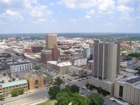 The United States Census Bureau estimates that the population of Kansas was 2,913,314 on July 1, 2019, a 2.11% increase since the 2010 United States census and an increase of 58,387, or 2.05%, ... Kansas's capital Topeka is sometimes cited as the home of Pentecostalism as it was the site of Charles Fox Parham's Bethel Bible College, ...