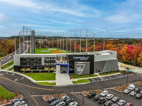 Topgolf canton reviews. CANTON, Mass. —. One year after golf entertainment venue Topgolf announced plans to build its first Massachusetts location, the Boston-area venue's opening date is set for early next month. The ... 