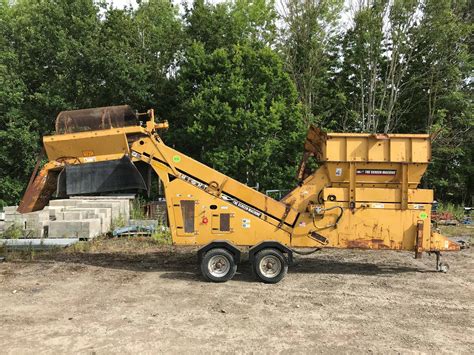 DCW 2023 topsoil Screeners delivery all across Ontario! Thamesford. 08/24/2023. 4x8 units, electric powered vibratory motor Starting from $8995+hst Trailer mount units ….