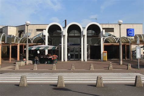 Torcy station - Wikipedia