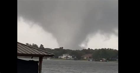 Tornado orlando florida today. Tornados can swirl, expand and hover, but can they swim? Learn if a tornado can cross a river at HowStuffWorks. Advertisement Let's say you find yourself in Kansas, watching a torn... 
