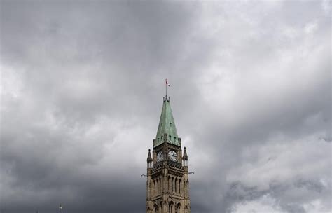 Tornado touches down near Ottawa Thursday evening, Environment Canada says
