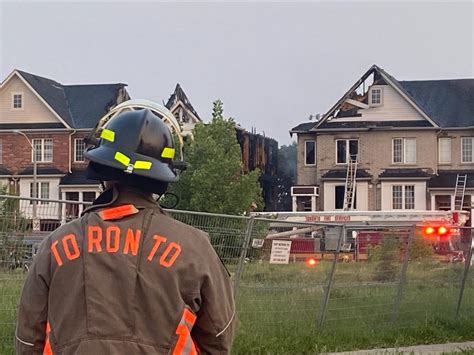Toronto Fire says ‘multiple homes’ on fire in North York