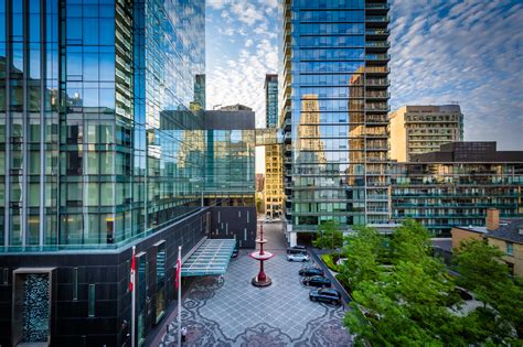 Toronto real estate. Things To Know About Toronto real estate. 