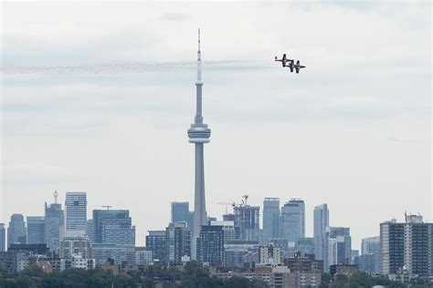 Toronto residents express concern over air show noise for those with PTSD, pets