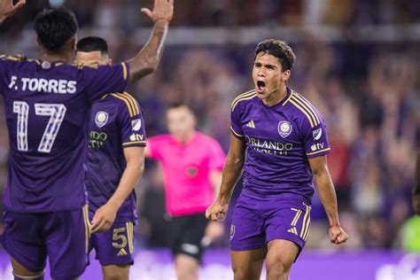 Torres, Enrique lead Orlando City to 2-0 victory over Rapids