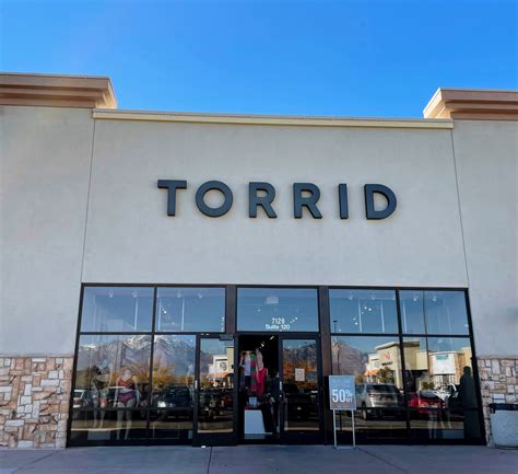 Torrid jordan creek. Quienes somos: Torrid @ Jordan Creek! Descripción: Torrid's collection of trendy plus size clothing - including the latest apparel, plus size lingerie and accessories - is inspired by and designed to fit young, stylish women who wear sizes 10 to 30. 
