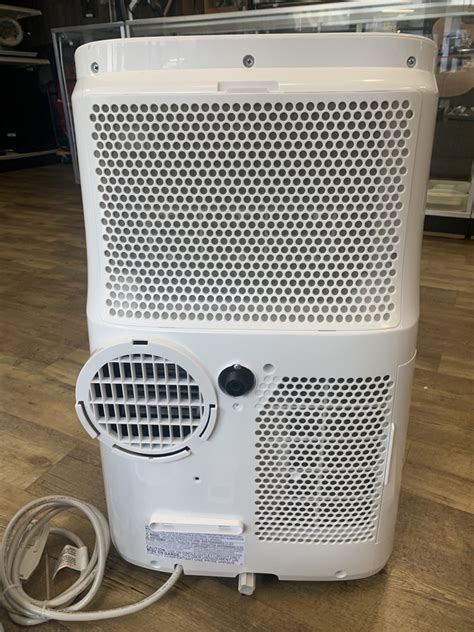 Toshiba rac pd1013cwru. Thank you for your question regarding the Toshiba 8,000 BTU (6,000 BTU, DOE) 115-Volt Portable Air Conditioner with Dehumidifier Function. This unit uses, 1110 Running watts and has an EER of 6.51 BTUh/watt. Have an excellent day. Toshiba Customer Care (BBB A+ Accredited Business) 