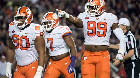 2022 FBS Team Defense Statistics | The Football Database View the 2022 FBS college football Team Defense statistical leaders as well as team statistics and stats from past seasons. 