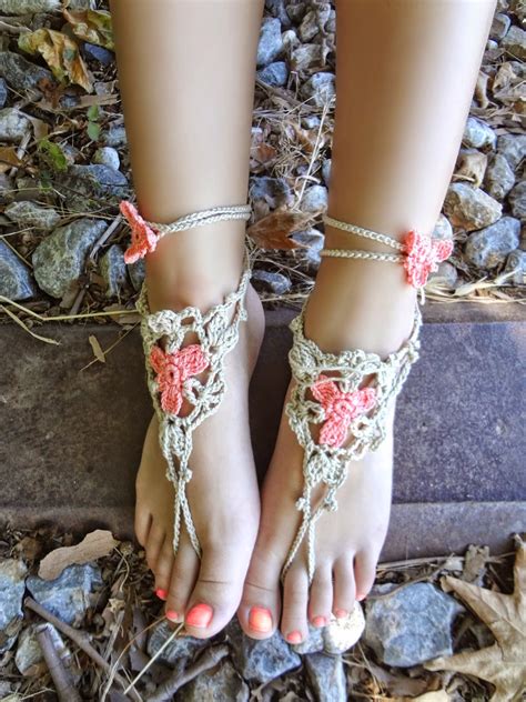 Totally Tutorials Tutorial How to Make Crochet Flower Anklets