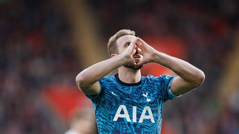 Tottenham wastes 2-goal lead to draw 3-3 with Southampton
