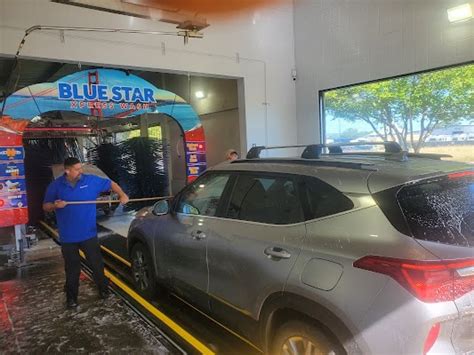 When you enter our showroom, your car will be cleaned, shined and dried in under 3 minutes. Fast Lines . Even when you see a line, you’ll get through in just a few minutes. Our lines move quickly since we can wash 165 cars every hour. Quick Service . Our team members are not only friendly, but skilled at getting customers through quickly..