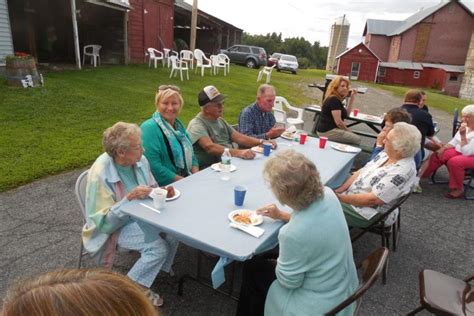 Town of Halfmoon announces free picnic for seniors