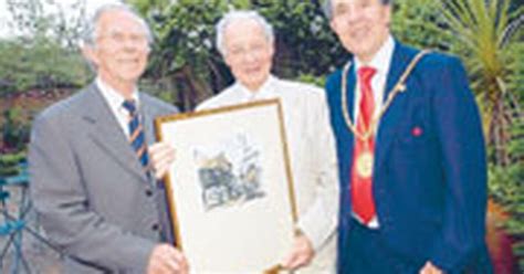 Town watchdogs honour Alan - Surrey Live