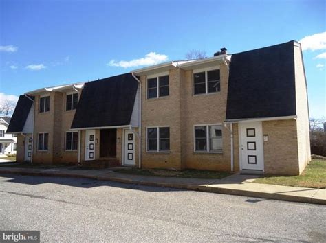 Townhome for Rent $2,800/mo 3 Beds, 4 Baths Renta