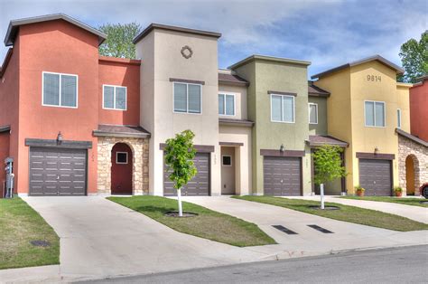 Townhomes in san antonio. This building is located in San Antonio in Bexar County zip code 78251. Westover Forest and Stonegate Hills at Westover Hill are nearby neighborhoods. Nearby ZIP codes include 78251 and 78250. Leon Valley, Lackland AFB, and Balcones Heights are nearby cities. Compare this property to average rent trends in San Antonio. 