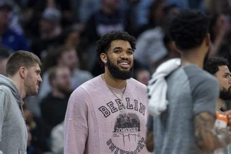 Towns returns for Timberwolves after missing 51 games