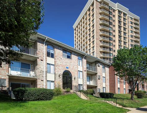 Towson apartments for rent. Apartments for Rent in Towson, MD. 34 rentals. Sort by: Relevance. 6h ago. 8.4. Very good. Quick look. Ruxton Tower Apartments. 8415 Bellona Ln, Towson, MD … 