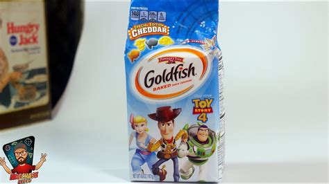 Toy Story 4 Cheddar Goldfish Review - YouTube