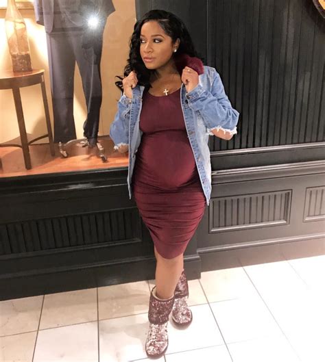 Reginae Carter's new YouTube video showing her pretending to be pregnant for 24 hours has fans waiting for her to drop a real announcement. ... Reginae Carter and Mom Toya Johnson-Rushing Dish on ...