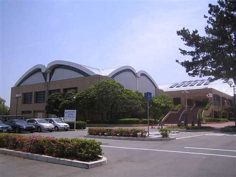 Toyohashi City General Gymnasium - Wikipedia