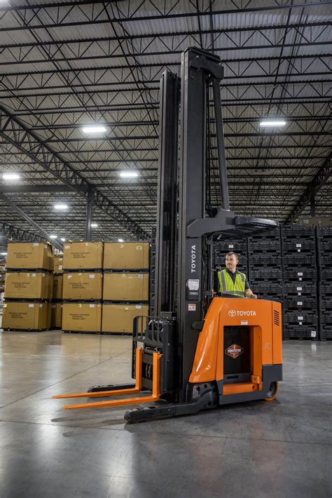 Toyota High-Capacity Reach Truck - Conger Industries Inc.