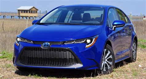 Toyota corolla hybrid mpg. The Toyota Corolla Hybrid uses an efficient and proven hybrid powertrain that’s good on gas achieving an impressive combined fuel economy rating of up to 50 mpg. Available AWD All-wheel drive is ... 