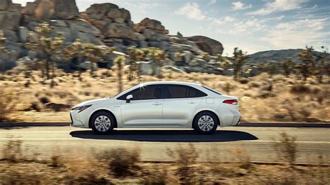 Toyota corolla weight. Discover Corolla. Uncover fun. The stylish 2022 Toyota Corolla and efficient 2022 Toyota Corolla Hybrid take fun to the next level. With a sleek design, the latest tech and … 