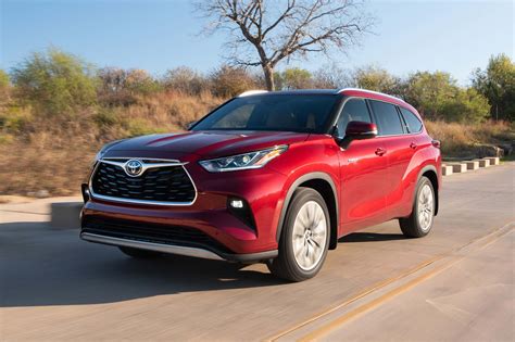 Toyota highlander hybrid review. The 2022 Toyota Highlander Hybrid is a totally different story, however, for one extremely good reason: it gets 35 mpg combined with all-wheel drive. That's an enormous advantage over a segment ... 