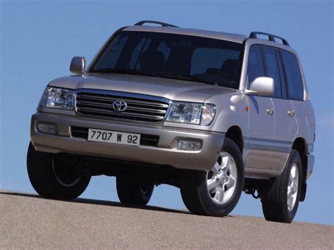 The 80 Series was the last Land Cruiser in the United States (1990-1997) with a six-cylinder engine, this one a 4.0-liter inline with 155 horsepower and 220 lb-ft of torque.