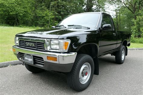 Toyota pickup 22r for sale craigslist. Find the best used Toyota Pickup Trucks near you. Every used car for sale comes with a free CARFAX Report. We have 16,835 Toyota Pickup Trucks for sale that are reported accident free, 13,364 1-Owner cars, and 17,553 personal use cars. 