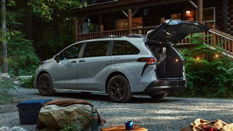 Toyota sienna rear window doesn t close.  View pictures, specs, and pricing...