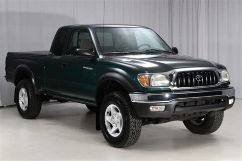 Detailed specs and features for the Used 2001 Toyota Tacoma Base R