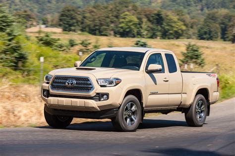 Toyota tacoma mileage. 2016 Toyota Tacoma 2WD EPA Fuel Economy Regular Gasoline Combined MPG: 21: MPG City MPG: 19: Highway MPG: 23: combined city/highway: city: highway: 4.8 gal/100mi 443 miles Total Range. Unofficial MPG Estimates from … 