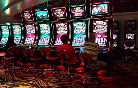 Trải Nghiệm Thú Vị tại Casino Long Thành: Đánh Bài Tinh Tế Hạng Sang