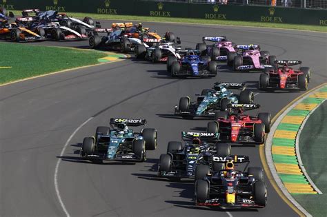 Track incursion by Australian GP fans sparks investigation