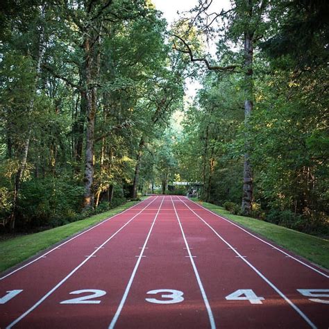 Track near me running. A standard running track should measure 400 meters around from start to finish, according to the rules of the International Association of Athletics Federations. The straight path ... 