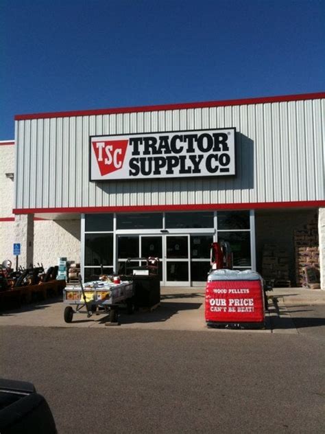 Tractor Supply Co. Rockford, MN 55373 - 6910 69th Ln N