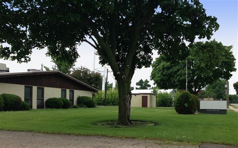 Tractor Town, 1455 McKinley Ave, Belvidere, IL, Garden Centers